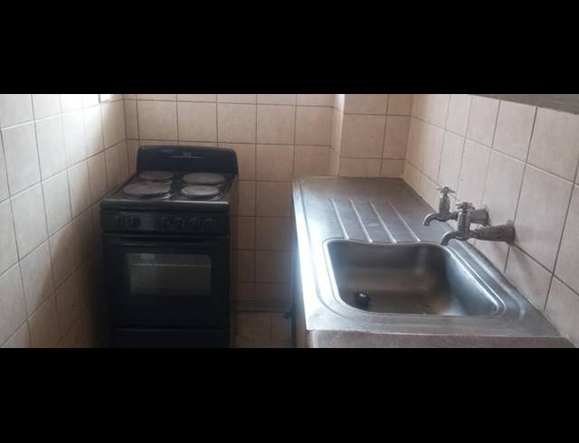 1 BEDROOM PROPERTY TO RENT IN MUCKLENEUK